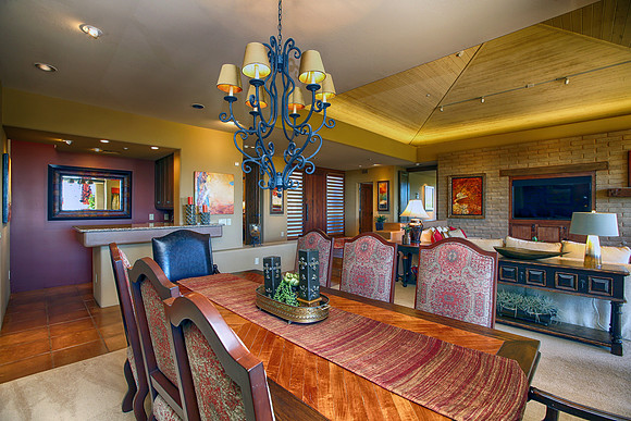 08Dining Room