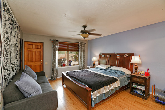 Bedroom_1