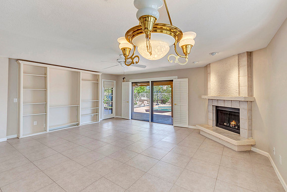 8253 E Lavender Drive - B0566_
