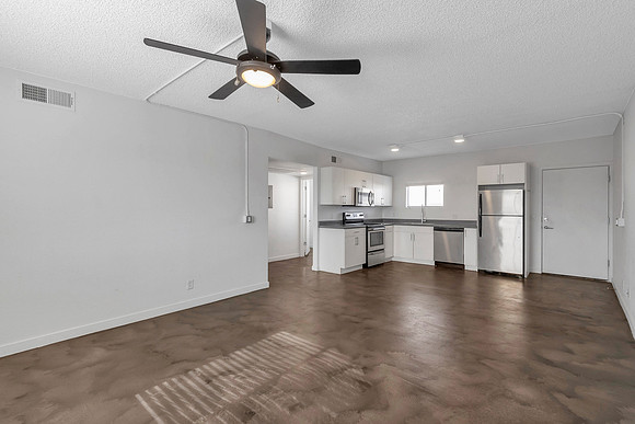 2936 N. 34th Place - S5024