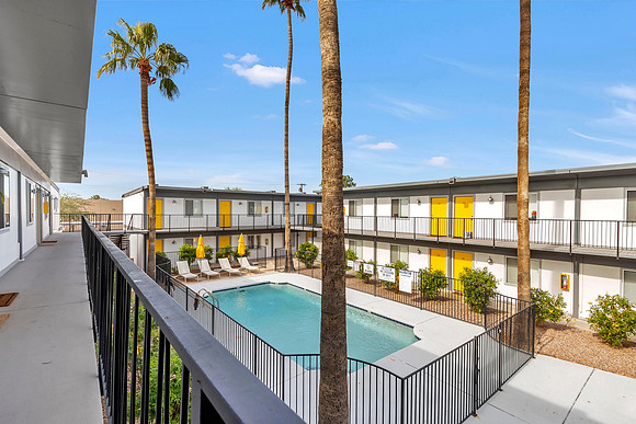 2936 N. 34th Place - S5026