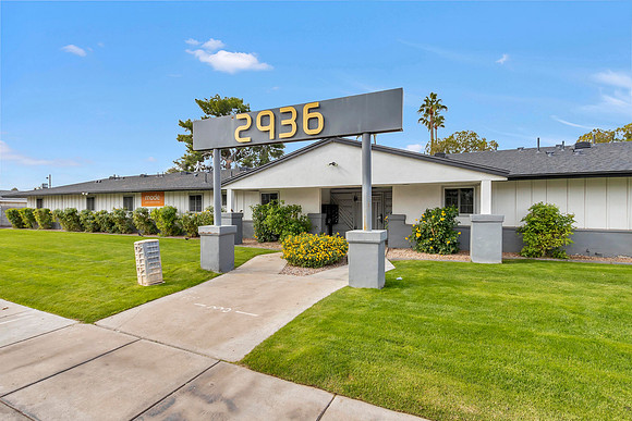 2936 N. 34th Place - S4982