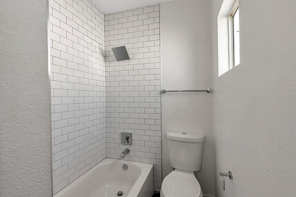 2936 N. 34th Place - S5010