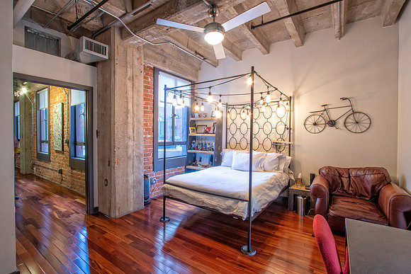 114 Adams 0092