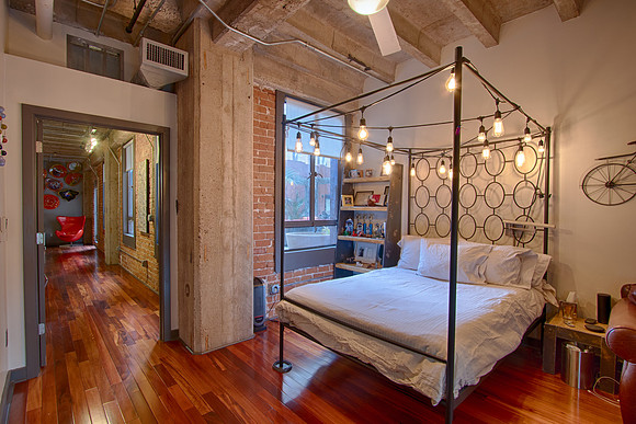 114 Adams 0094