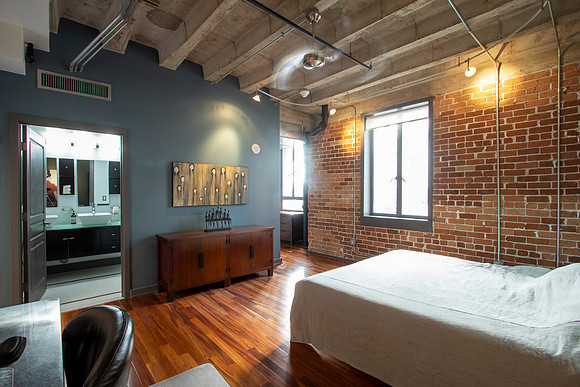 114 Adams 0067